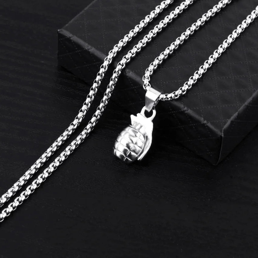 Bright Noodles Necklace