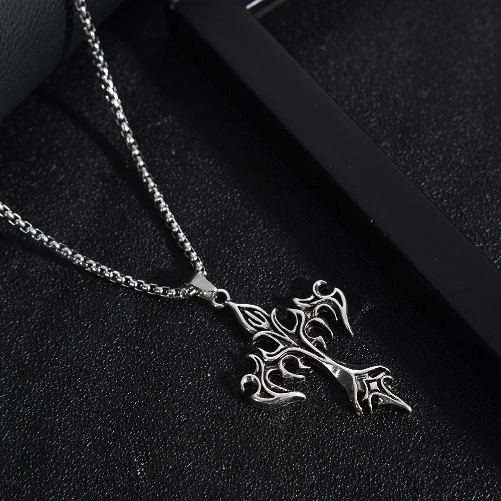 Short Cross Pendant Chain Eye Catching Design for Necklace Jewelry Lovers