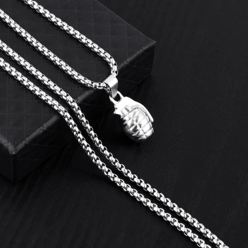 Bright Noodles Necklace