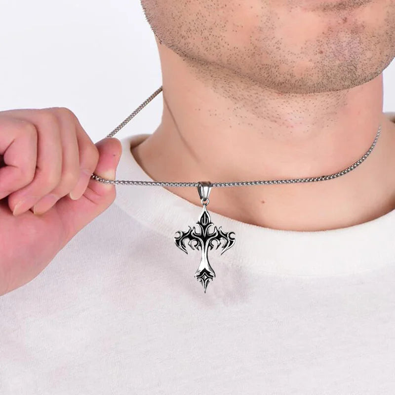 Short Cross Pendant Chain Eye Catching Design for Necklace Jewelry Lovers